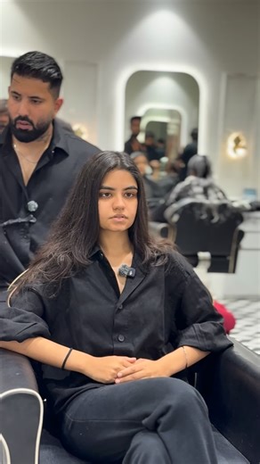 Akash Suri on Instagram: "Coffie Brown 🍫 ✨ Hair Transformation By Aakash Suri ☎️ 9999904166 , 9873252575 , 011-45086744 . . . . #reeloftheday #balayage #colour #behindthechair #haircolour #2025 #trendingreels #best #trendingsong"