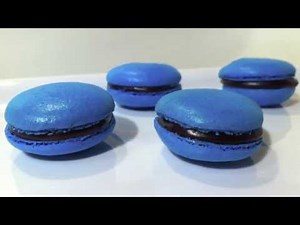 HOW TO MAKE FRENCH MACARONS: a tutorial video