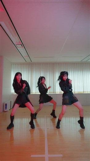 18期で #UZA 🖤⚡️ 山口結愛 @山口結愛 八木愛月 @八木愛月（AKB48） 秋山由奈 @秋山由奈 #AKB48