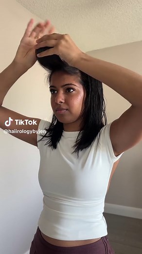 Get the Perfect 90s Rachel Green Inspired Hairstyle!