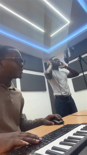 Vidéos de Lil John Mix it (@lil.john.sn) avec son original - Lil John Mix it