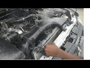 Fierbe motorul schimbam pompa de apa / Engine overheat change water pump 1.6 HDI Peugeot