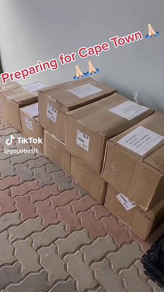 Busiswa Budu Bam (@busiswa_budubam)’s videos with Ndine Ndawo Yam - Amadodana Ase Wesile