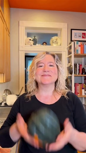 4 comments | How to Cut Acorn Squash!  This is so important, you...