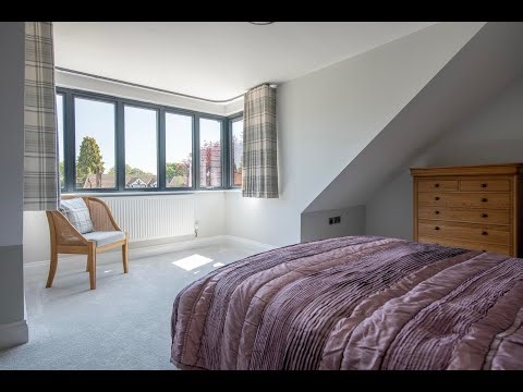 Aluminium Windows - How to use easy clean hinges