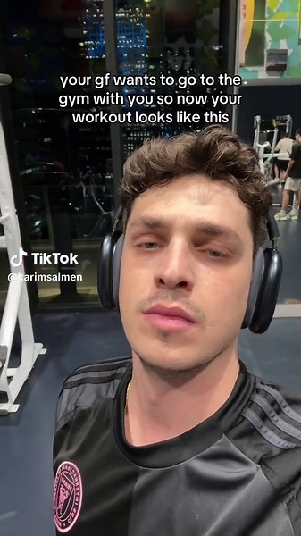 She’s taking princess treatment to a whole new level… #couplegoals #gf #workout #excercise #gym