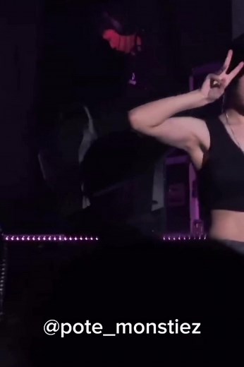 Ahyeon greeting and interacting with fans at the LOVE MONSTER concert in Nagoya, Japan, D2 名古屋 AHYEONから目が離せない #LOVEMONSTERSinNagoya_D2 #AHYEON #BABYMONSTER #アヒョン #ベイビーモンスター | Fer Guadalupe