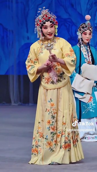 Exploring the Essence of Peking Opera