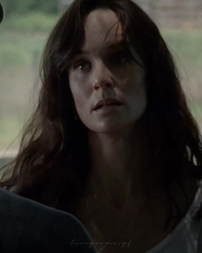 the amount of times i’ve rewatched s2 is ridiculous #twd #thewalkingdead #twds2 #lorigrimes #edit #lorigrimesedit #sarahwaynecallies