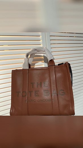 The Tote Bag available #endlesshenna #fyp #goviral #newcollection2025 #viraltiktok #handbags #trending #happyclienthappyme #SmallBusiness #keepsupporting #portlouis #mauritius🇲🇺