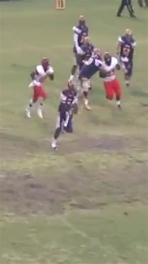 1 minute of the best high school football jukes #foryoupage #fyp #football #highschoolfootball #jukes