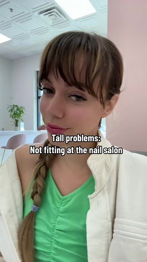 Legs never fitting under desks and tables is a real problem #tallpeopleproblems #tallwoman #tallgirl #tall #talltok #funny #fyp