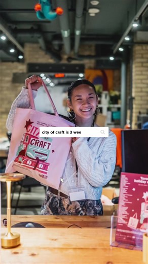 Toronto’s favourite market for handmade goods returns to The Theatre Centre in 3 weeks! City of Craft will feature 60  artists, makers, & bakers will be taking over the building 🎁 Here are some highlights from last year’s market! 🎀 City of Craft 📅 December 5-7, 2025 🎟️ $5 entry fee (FREE for kids 12 and under) 📍 The Theatre Centre 1115 Queen St West Photos by Jae Yang. #Toronto #Market #HolidayMarket #Handmade #DIY