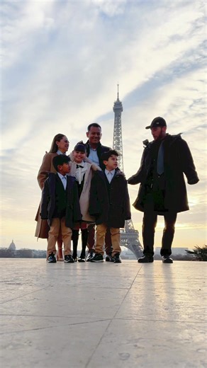 Paris Photo Sessions with Bax Paris Photographer