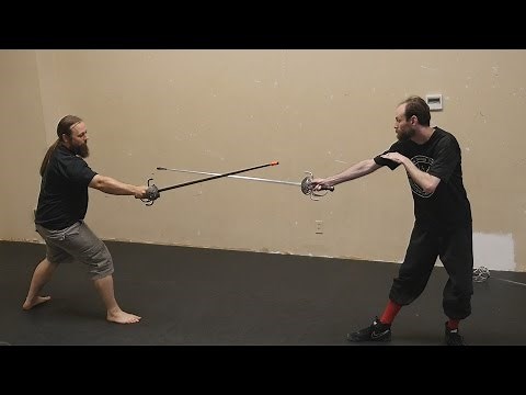 A few comments on stance and movement in rapier fencing
