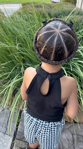 A halo braid is a family favorite hairstyle for us! #hairtutorial #kidhairstyles #kidshairtutorials #blackgirlhair #toddlerhairstyles #penteados #mixedgirlhairstyles #kidsprotectivestyles #kidshair #protectivestyles #peinados #rubberbandhairstyle #kidsbraids #kidshairstyles #naturalhair #peinadosfaciles #naturalhairstyles #peinadosdeniñas #childrenhairstyles #ryanchloee #hairstyles #mixedhair #easyhairstyles #quickhairstyles #simplehairstyles #CashsCrew #blackgirlhairstyles #naturalhairdaily #na