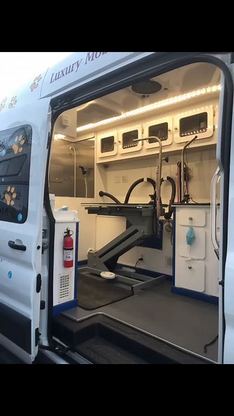 #mobilevan #forsale #groomingvan #doggroomers #for #you #tiktok