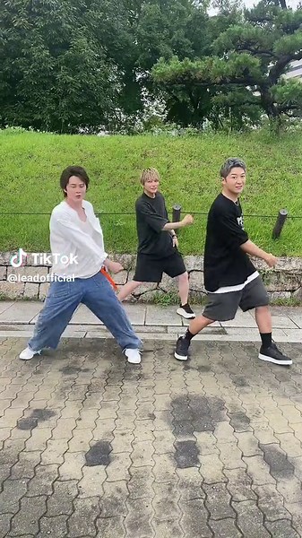 Leadの21周年を祝う！新たな旅立ち