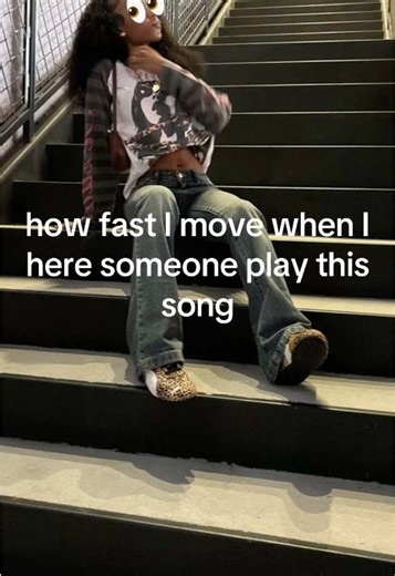 How Fast I Move When I Hear This Song — Short Dance Reaction