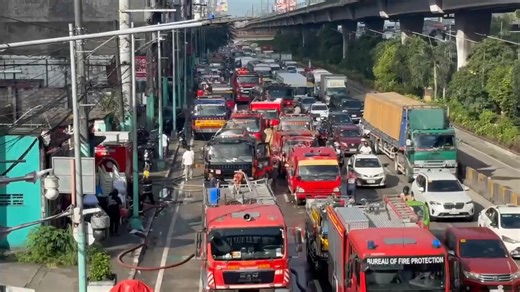 FIRE ALERT: As of 8:50 a.m., idineklarang “under control” na ng Bureau of Fire Protection (BFP) ang sunog na halos limang oras tumupok sa bodega ng ZESTO, isang kilalang juice drink na pagmamay-ari ng Zest-O Corporation, na matatagpuan sa Barrio Pacita, Caloocan City. | via Val Gonzales, DZRH News #TheSituationReport | The Situation Report