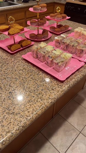 Dessert table set up