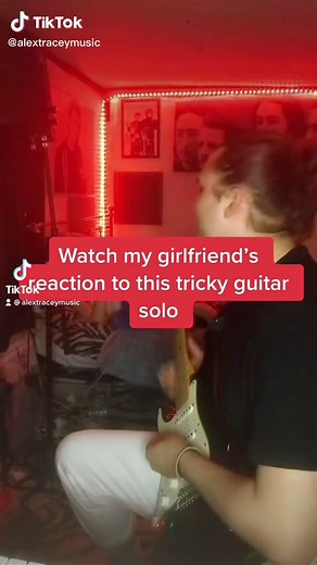 Alex Tracey Performs a Sweet Solo of 'Do It Again' by Steely Dan