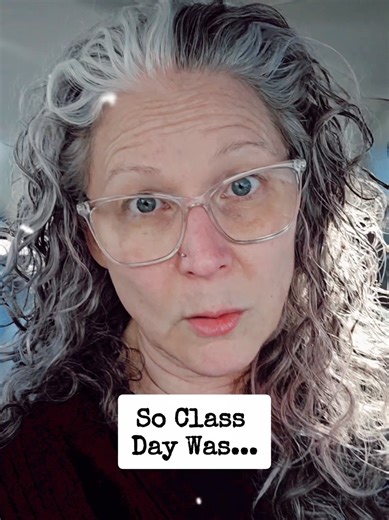 So class day was AWESOME at @bloomhairdesign in Canton GA 🎉🔥 Jana and Chelsey are incredible, the team is incredible and @iamalishalashun and I had THE best time watching the team dive into color....together 💜 Thinking about workshops around town 🤔 I'm always scheming of ways to spend time with the people... Just not an easy class to do in short time frames because most want the full story Hard to do that in one sitting...but maybe a part of the story in a workshop...with active color mixing