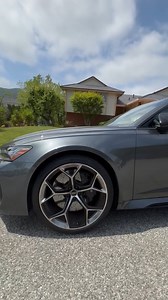 Two cars, both with 22-inch wheels. There's just a weeeeee bit of a visual difference. Which do you prefer? | Autoblog