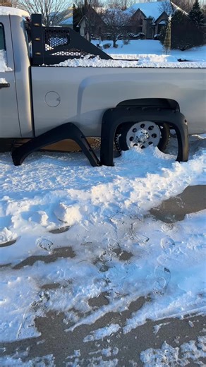 Upgrade Your Chevy Silverado with Pocket Rivet Style Fender Flares