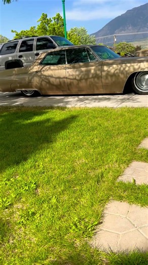 Love these old cars..#vintage #automobile #oldclassic #chrome #diy #lowrider #caddilac #oldcars