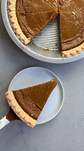 86K views · 615 reactions | Vegan Pumpkin Pie - you can prep this in minutes for a delicious Thanksgiving dessert! RECIPE: https://feelgoodfoodie.net/recipe/vegan-pumpkin-pie/ | Feel Good Foodie | Facebook