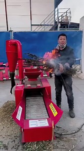 29K views · 227 reactions | Mesin pencacah type VS-350 Harga : 2.250.000 +Voltage : Single Phase Electric +Power : 450 Watt +Motor Speed : 2800r/m +Capacity : 500-700 kg/jam +Weight : 128 kg +Overal Dimension :1150*920*750mm +Freed Hopper Size:400*250 mm +Saringan : 40mm*10mm*3mm Melayani pemesanan dan pengiriman keseluruh indonesia. | CV Pembuatan Pakan Pelet | Facebook