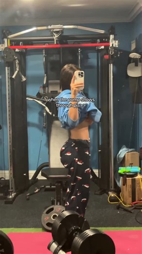 Catherine on Instagram: "pj workouts are the best #gymrat#gymmotivation#pumpthroughpj#relatable#foryoupage#foryou#fyp#viral#blowup#catherine#gymrat#gymgirl#musclebuilding#musclemommy#fitnessmotivation#glutepump#pjpump#gymbasment#gymcore#relatablegym#gymgirlies"
