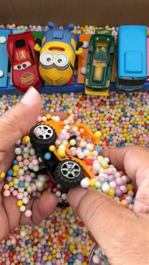 Toy Unboxing: Wheel Grapple Functions to Grip Material#viral #trending #toy #grapple #grip #jcb #uk