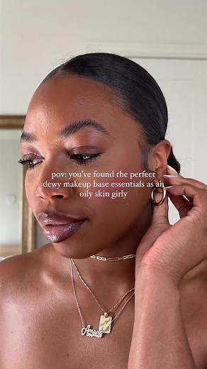 Luminous Foundation for Oily Skin: Summer Makeup Tips