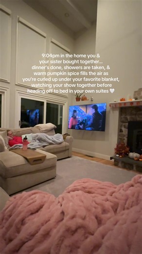 Cozy Night Rituals with Your Sister: Pumpkin Spice & Blanket Time