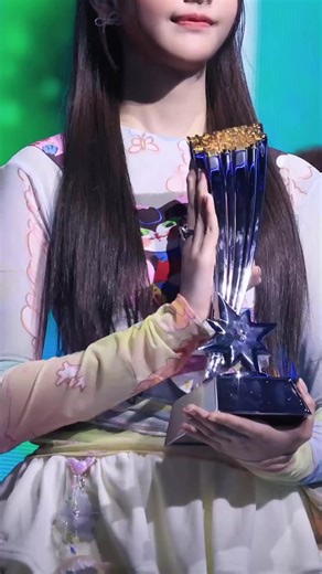 Congrats Carmen at Hanteo Music Awards 2025!