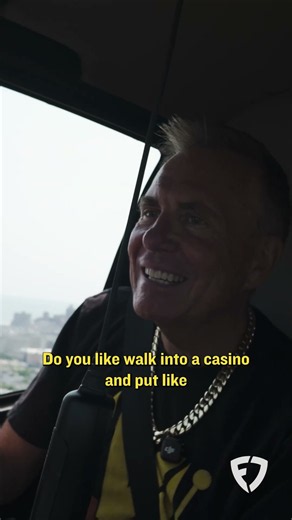 The pilot recognized Vegas Matt 🚁😂