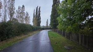 【4K】英国村庄：阿姆斯科特的秋日清晨 - 英格兰乡村漫步