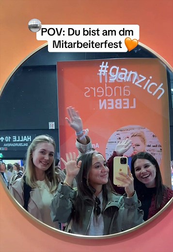 Gestern haben wir in Salzburg gemeinsam beim Mitarbeiterfest den 50. Geburtstag von dm gefeiert! 🥹🧡 Danke an alle, die diesen Tag so unvergesslich gemacht haben – auf die nächsten 50 Jahre! 🫶 #ganzich #dmTeam #arbeitandersleben #50Jahredm
