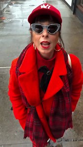 How to spend the perfect hour in Greenpoint, Brooklyn 🥯☕️ 👉🏽Hit the neighborhood’s most viral bakery for world-class pastries (get there early!). 🥐 👉🏽Browse a massive vintage furniture co-op and a Scandinavian design shop with a cafe. 🛋️ 👉🏽The Specialty Market: Visit a unique Japanese grocery store, restaurant and sesign space for live culinary demos. 🍜 👉🏽Grab a functional mocktail or coffee at this aesthetic non-alcoholic bar—perfect for emails. 💻 ✨BONUS: if you have some extra tim