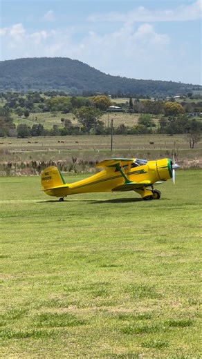 1498- Beechcraft Staggerwing and Piper, Boonah #staggerwing #piper #boonah | Grace Xavier