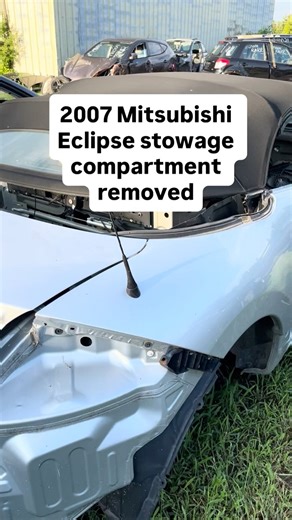 2007 Mitsubishi Eclipse convertible stowage compartment removed