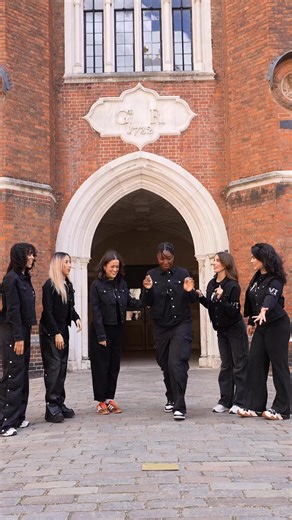 78K views · 565 reactions | A match made in Hampton Court Palace 欄...