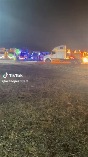 Videos de Alex😘🫶🏻🥰💛💜👑 (@alextopoz72) con “Kumbia Rap 3 - Smileyisback”