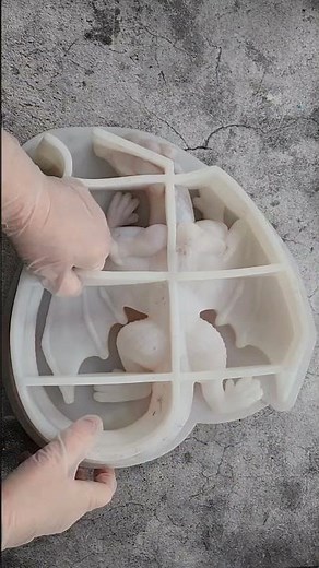 Incredible huge resin dragon mold now available in the US, Link In description