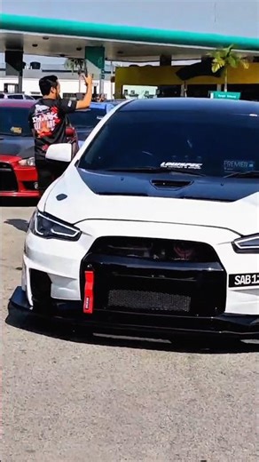 Varis V3 Tak Berkenan, Bawah Jadi Kembang Sangat