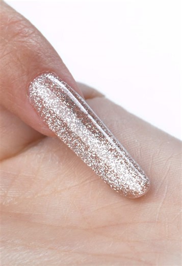 SP743 Ecru Flash 💕 #catseyes #passionebeauty #tiktoknails #catseyesnails #flash