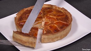 15K views · 198 reactions | [CUISINE] Les bienfaits dun fruit à la chair orange vif, à la peau marron et épaisse : l'Abricot Pays... Découvrez la recette du jour avec Le Chef Bruno Saint-Aimé, dans Trésors Exquis sur Martinique la 1ère : Gâteau Moelleux à l'Abricot péyi | Martinique la 1ère | Facebook