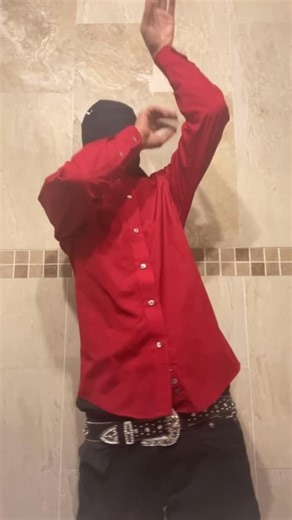 lil vision | "jeezy" out now on all streaming platforms 🕺🏽 (i made this beat wit my friends too) | Instagram